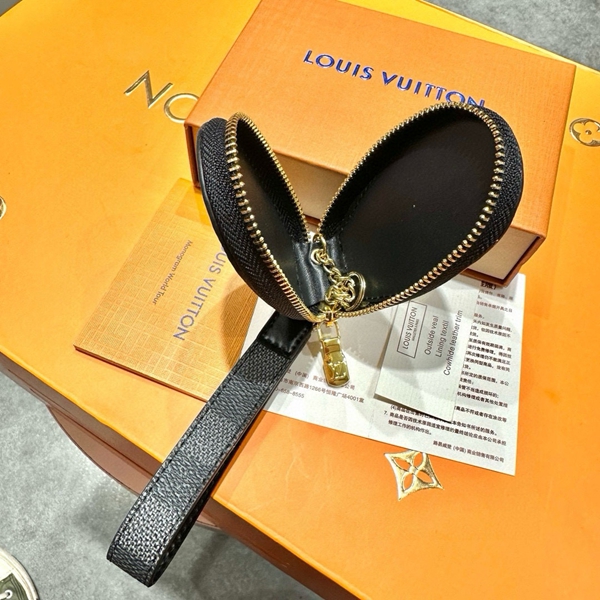 ブランドキーホルダー角部分ディテール